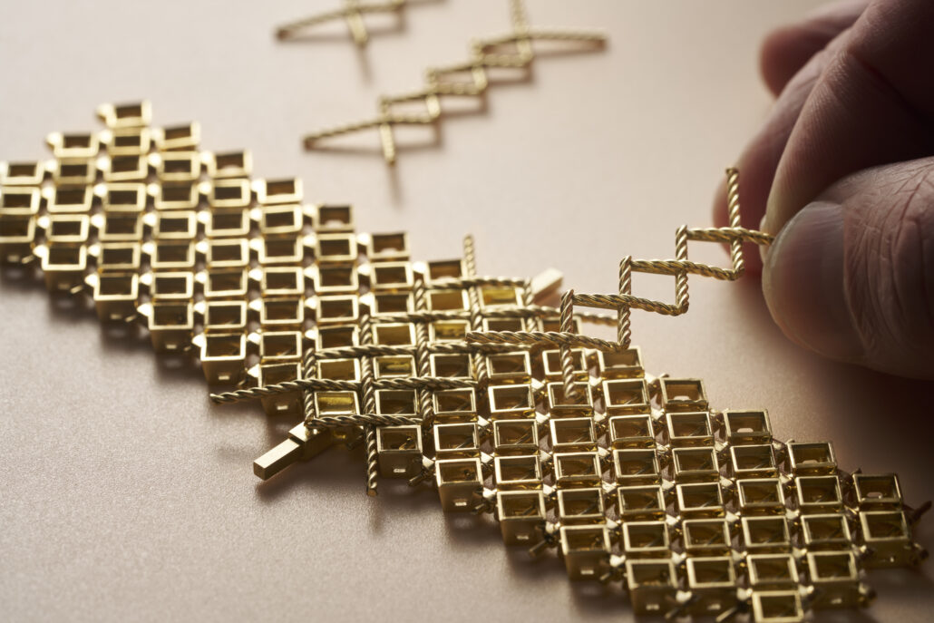 PIAGET 150YEARS HIGH JEWELLERY ESSENCE OF EXTRALEGANZA G0A49157 SF 4