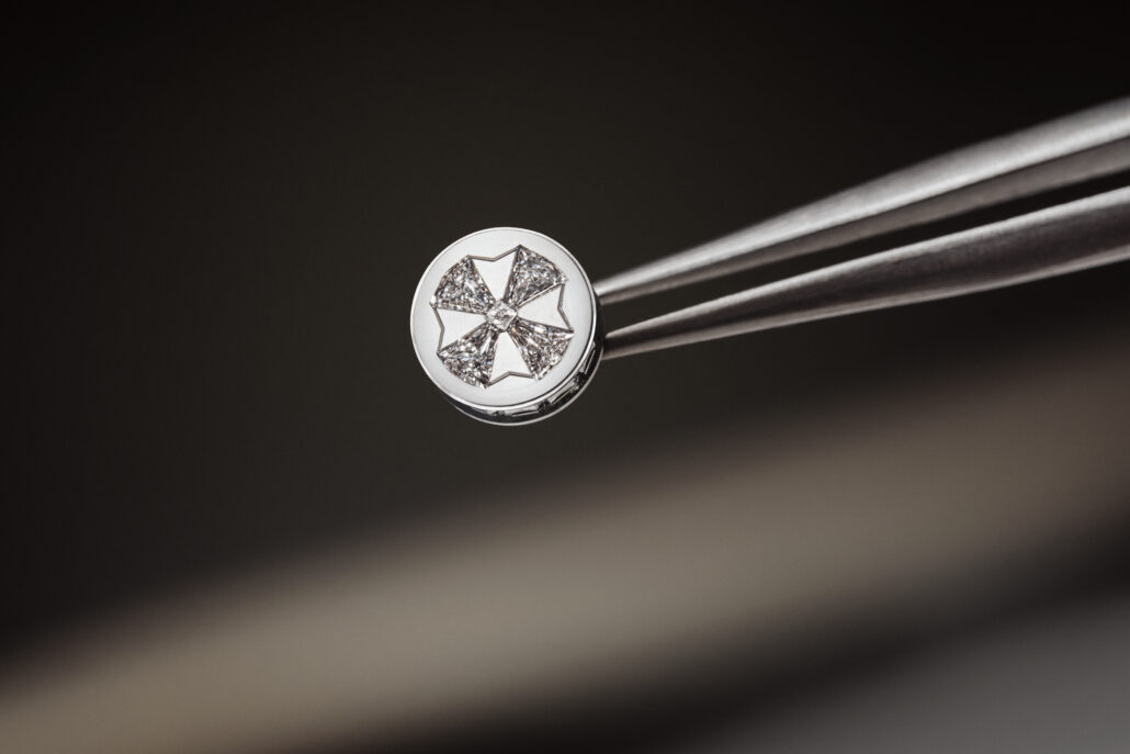 VAC Traditionnelle 6057T 000G H067%E2%80%8B MO Gemsetting 2