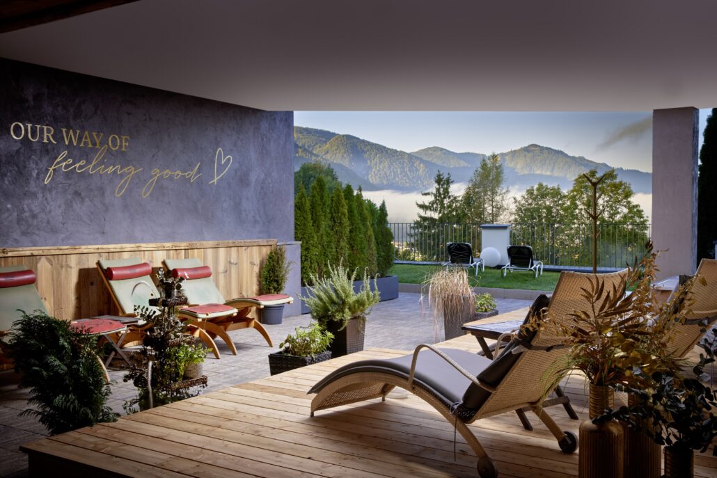 ruhebereich im garten hotel panorama royal