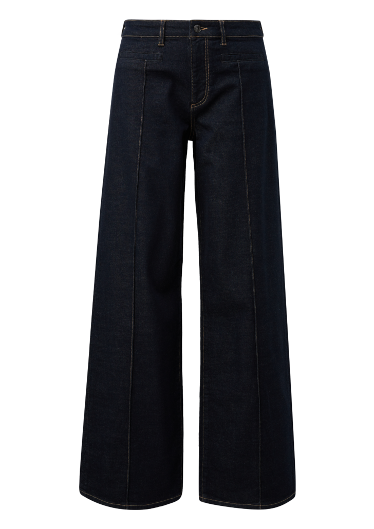 Comma 2025 01 2157461.59Z9 9999EUR