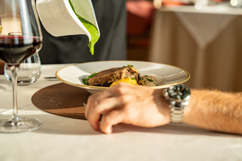 JEZERSEK TAGGENBRAUN OCT 300DPI 45