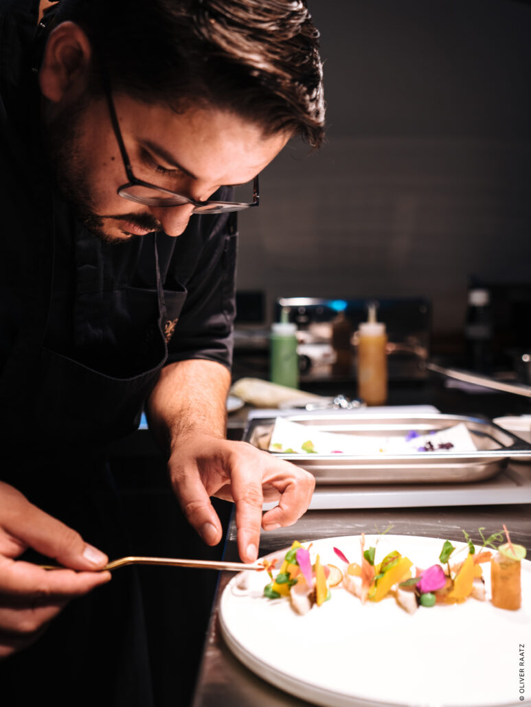 Relais Chateaux Esplanade Saarbruecken Kueche c Oliver Raatz 25 sRGB 5000px CR