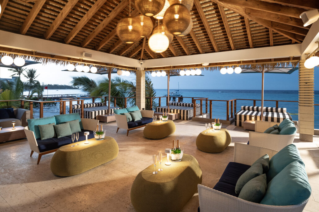 Sandals Dunns River Laughing Waters Beach Bar 2