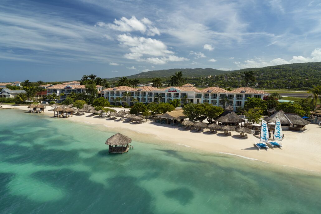 Sandals SMB BeachAerial 14