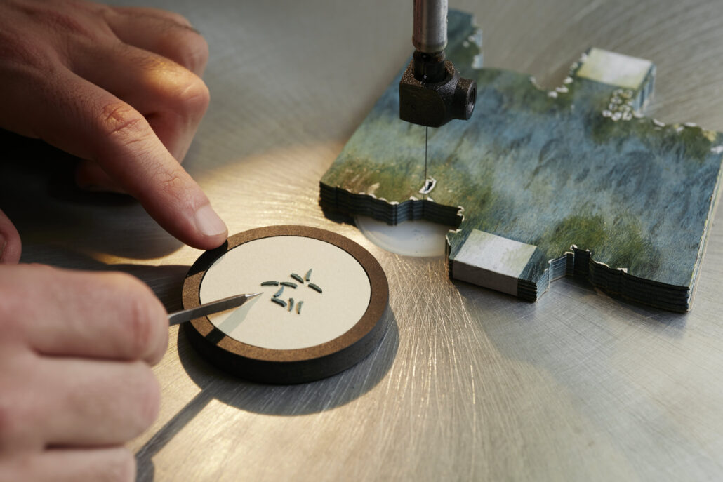 VAC LC LTD Guardians Azure Dragon 6040C 000G 153C MO Wood Marquetry 1