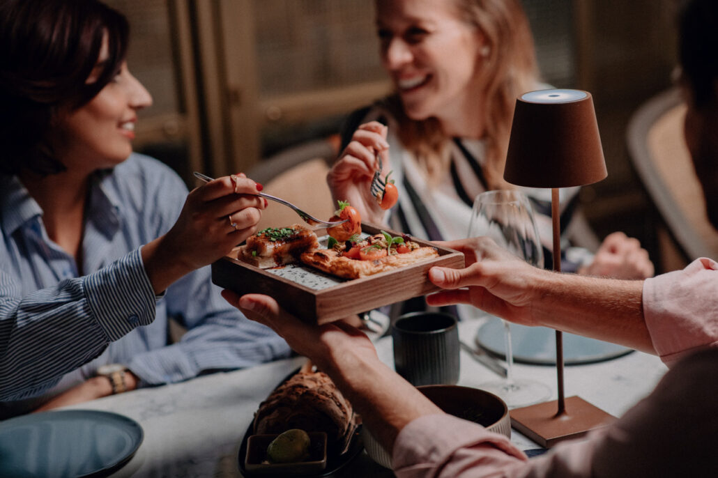 VIEHI Dinner 20 c LENZ Social Dining 1