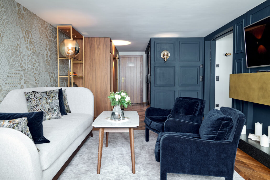 wohntraum in der executive suite c dominik cini grand resort zuerserhof. an alpine legend