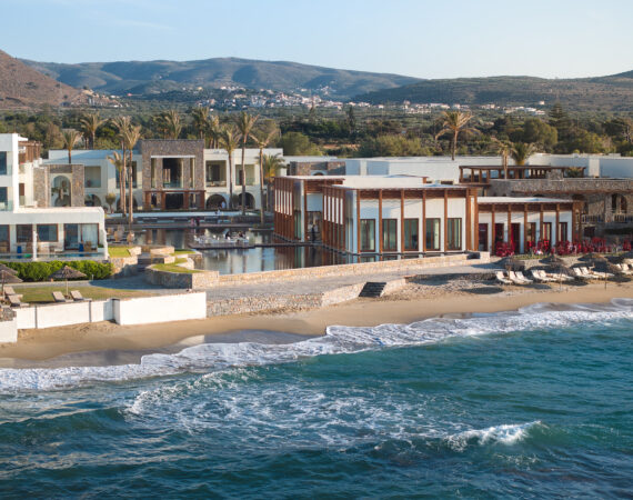 18 amirandes resort overlooking the sea