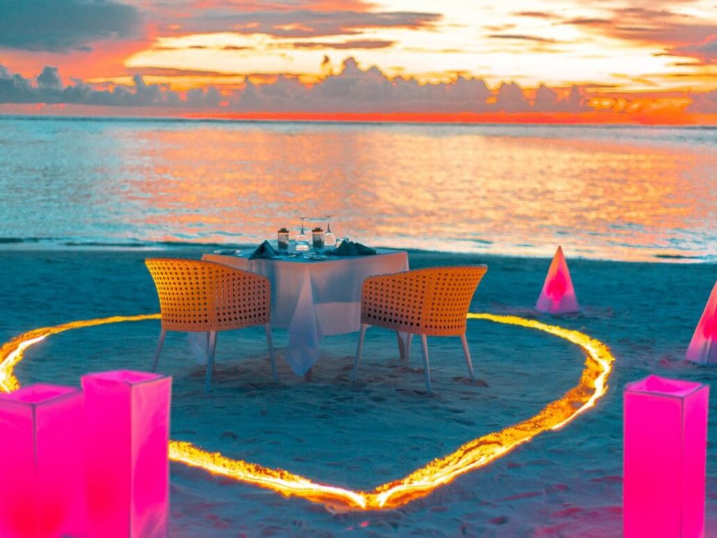 © You Me 6aamdof2 gallery carousel