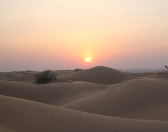 Al Baleed Resort Salalah by Anantara Partners with Beach and Sand Touristic Company for a Rustic Overnight Desert Experience in the Empty Quarter 2 c Anantara Hotels Resorts
