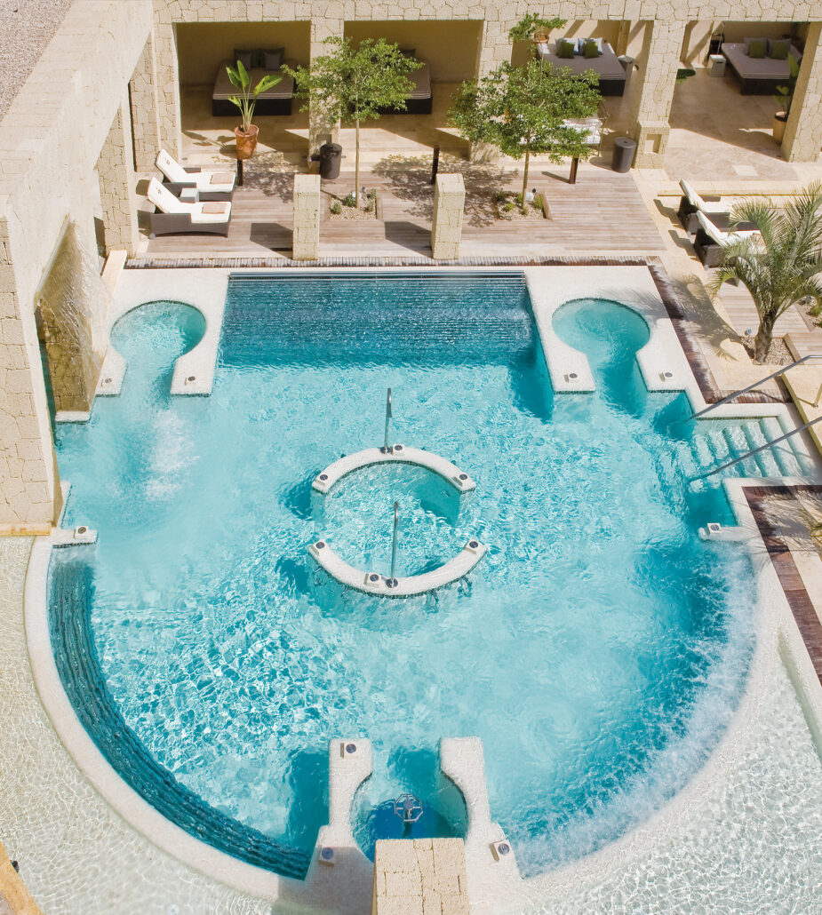 Bahia Wellness Retreat outdoor thalasotherapy circuit