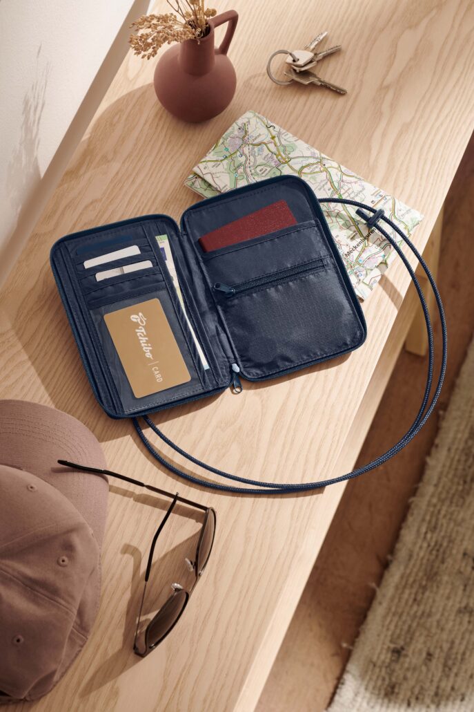 Brustbeutel Sicherheit | © Tchibo