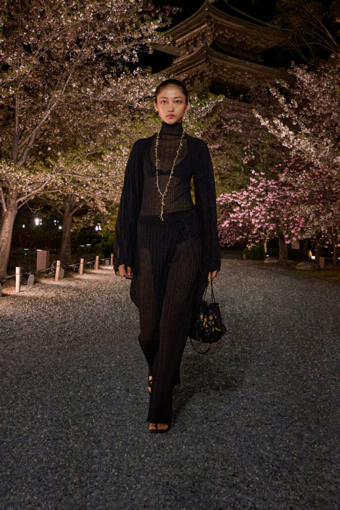 DIOR W RTW FALL25 KYOTO LOOK 01