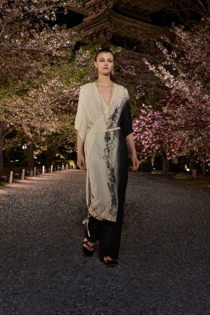 DIOR W RTW FALL25 KYOTO LOOK 22