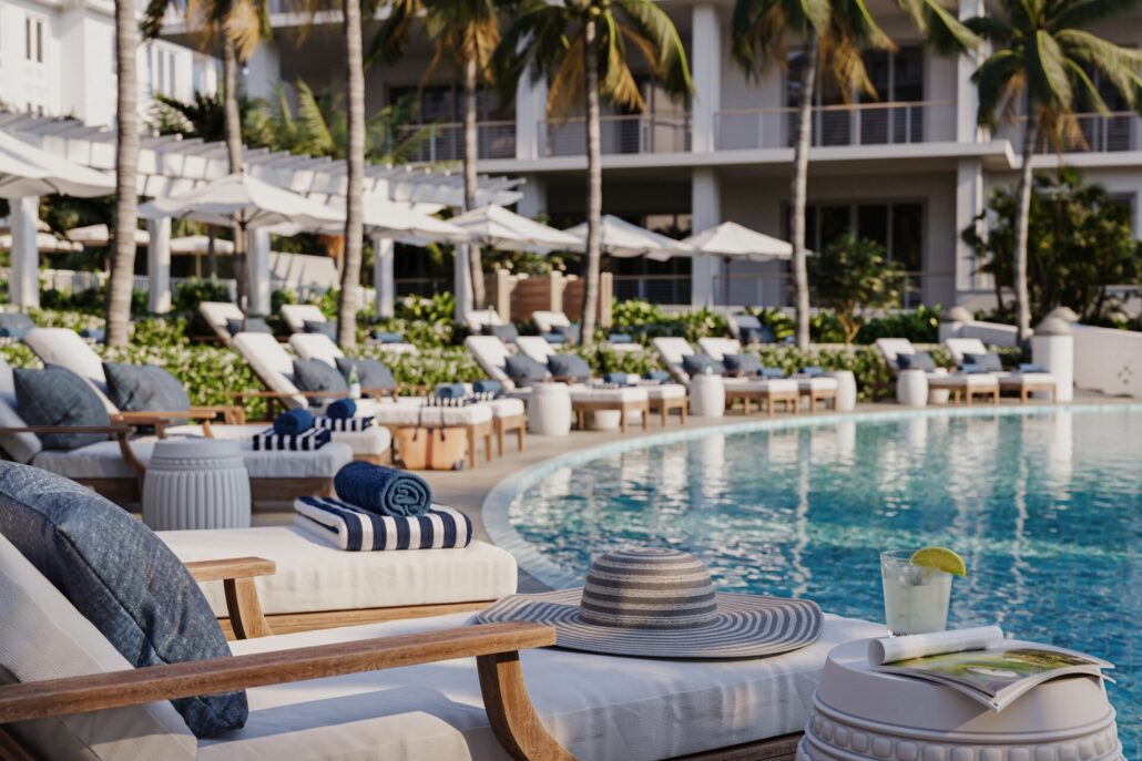 Naples Beach Club, a Four Seasons Resort Pool ©Naples, Marco Island Everglades CVB