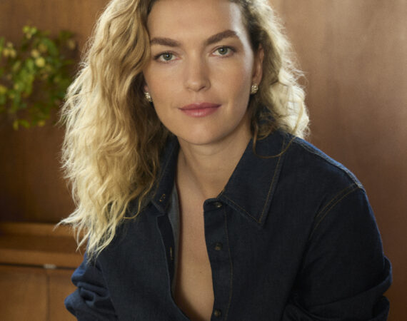 Arizona Muse ©Clarins