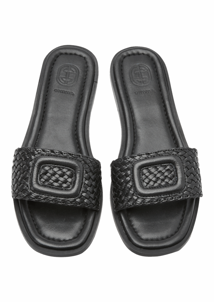 Pantoletten mit Flecht-Details um 89,99€ ©comma&comma