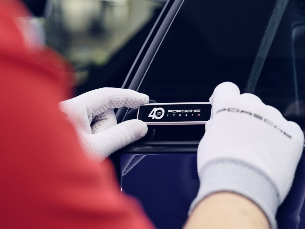 ©Ferragamo x Porsche