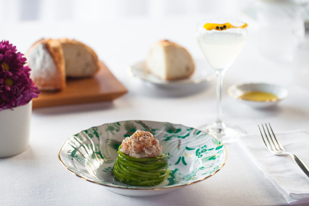 Linguine mit Knoblauch, Extra Natives Olivenöl, Chili und rosa Garnelen ©Bvlgari Hotels