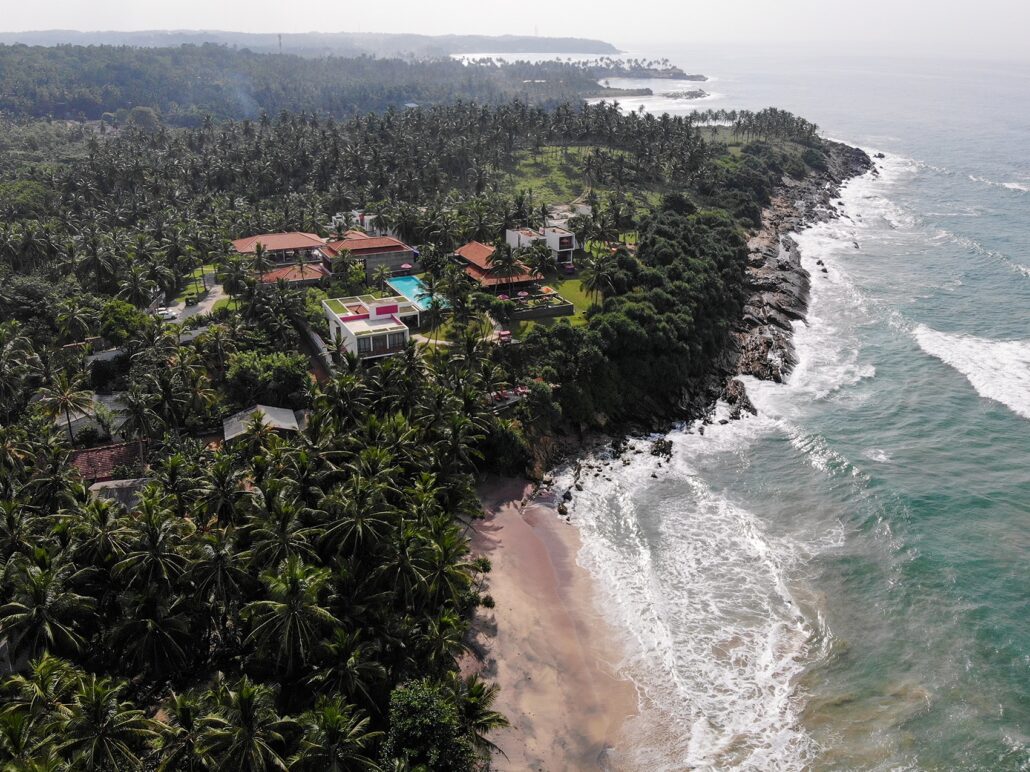 Luxury Hotel MC YOGI Yoga Retreat Sri Lanka Hollmann UTMT