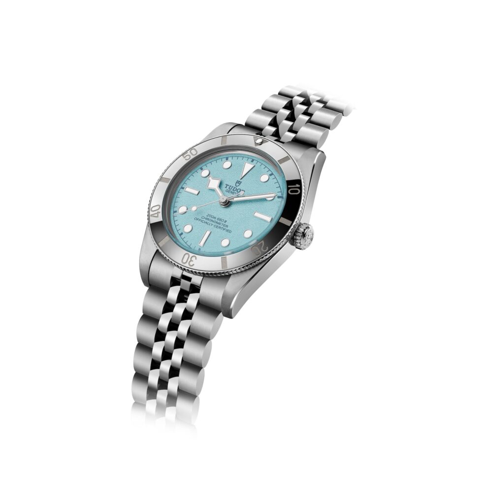 M79000 0001 DET sRGB White 1024x1024 1