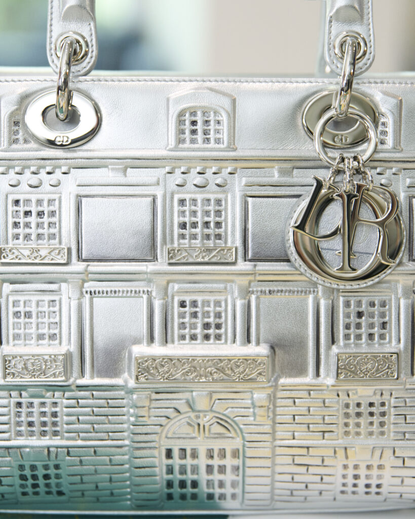 PENNY SLINGER © HARRY EELMAN 3 819x1024 1