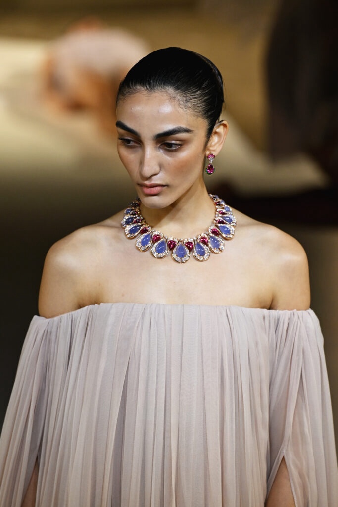 TP2 9105 gWgRpQSN 683x1024 1