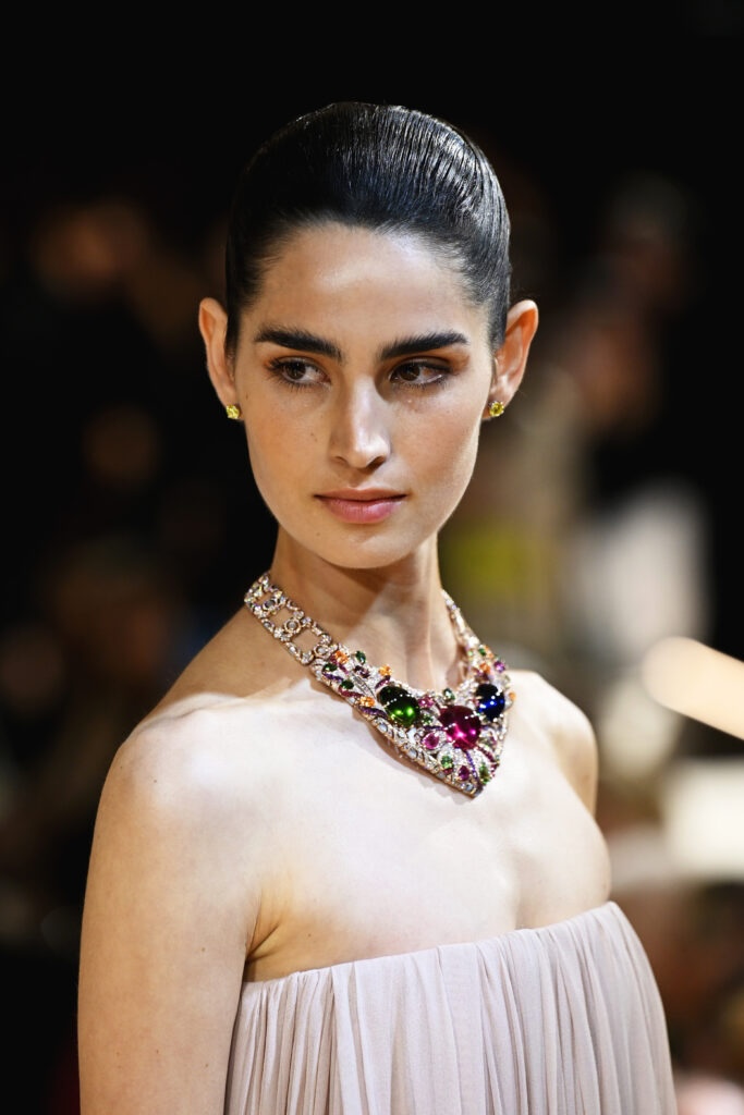 TP2 9239 fHaiR03R 683x1024 1