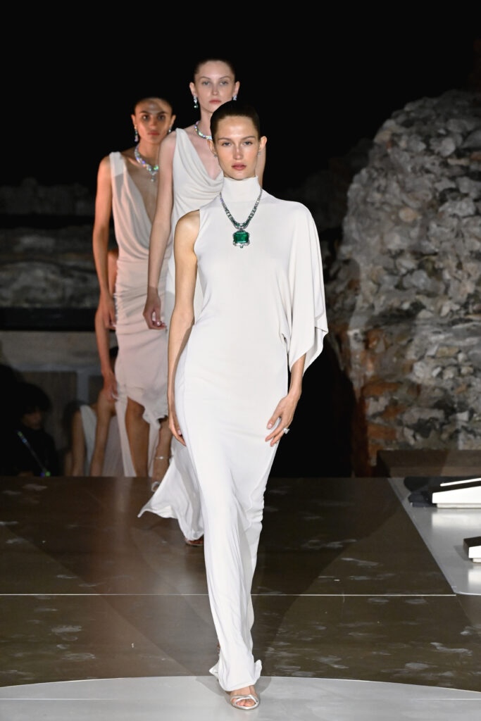 TP2 9522 nIuCkk2h 683x1024 1