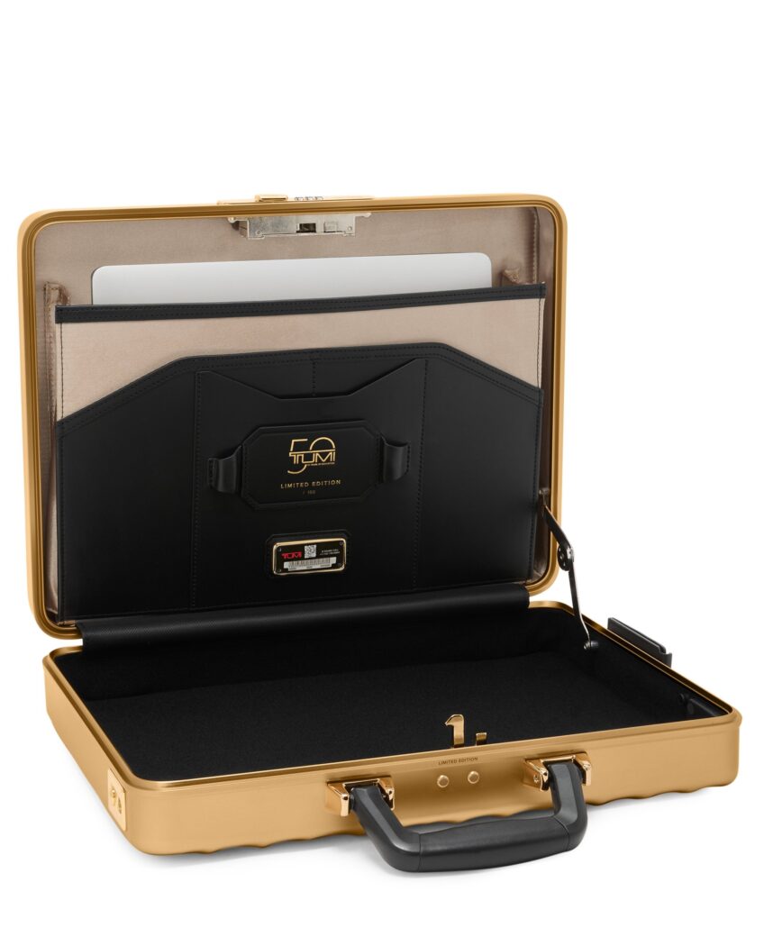 TUMI 19D Briefcase Gold Bullion Euro 1995.00 1 1