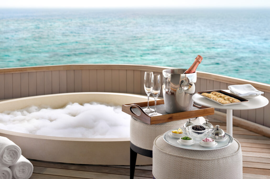 ©The St. Regis Maldives Vommuli Resort