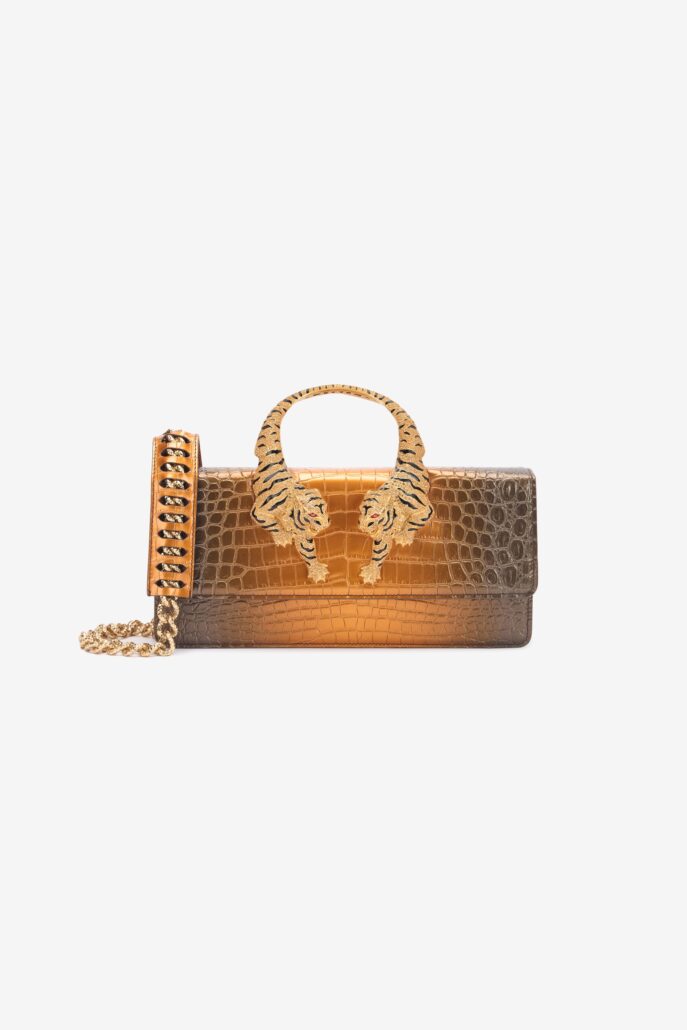 UWB004PZSF509001 ECOM STILL 1