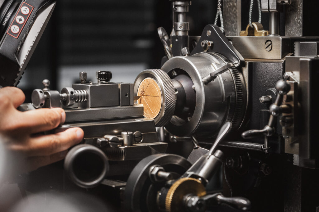 VAC Traditionnelle 6010T 4030T 4020T Guillochage 3 71053309 1024x683 1