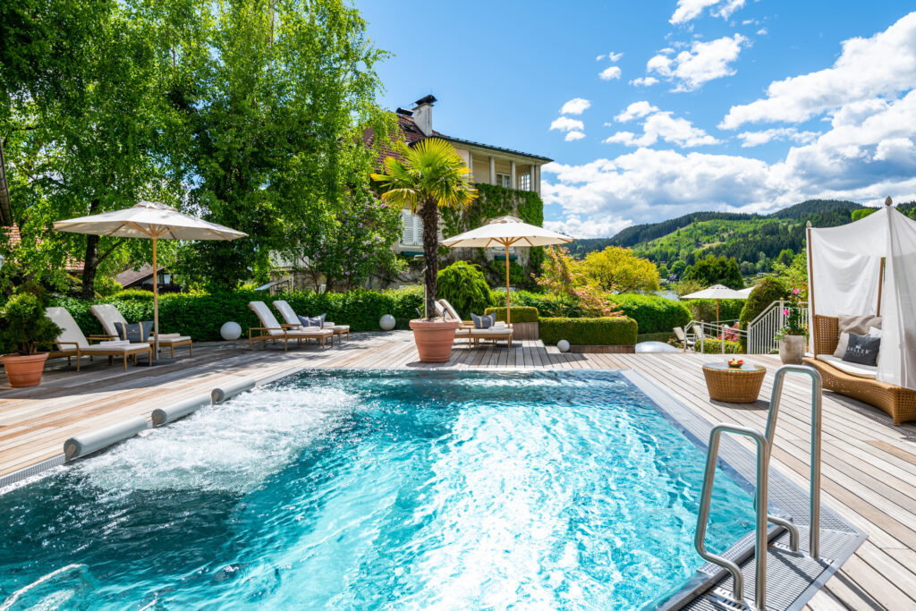 aussenpool mit liegemoeglichkeiten kollers hotel 1 1024x683 1