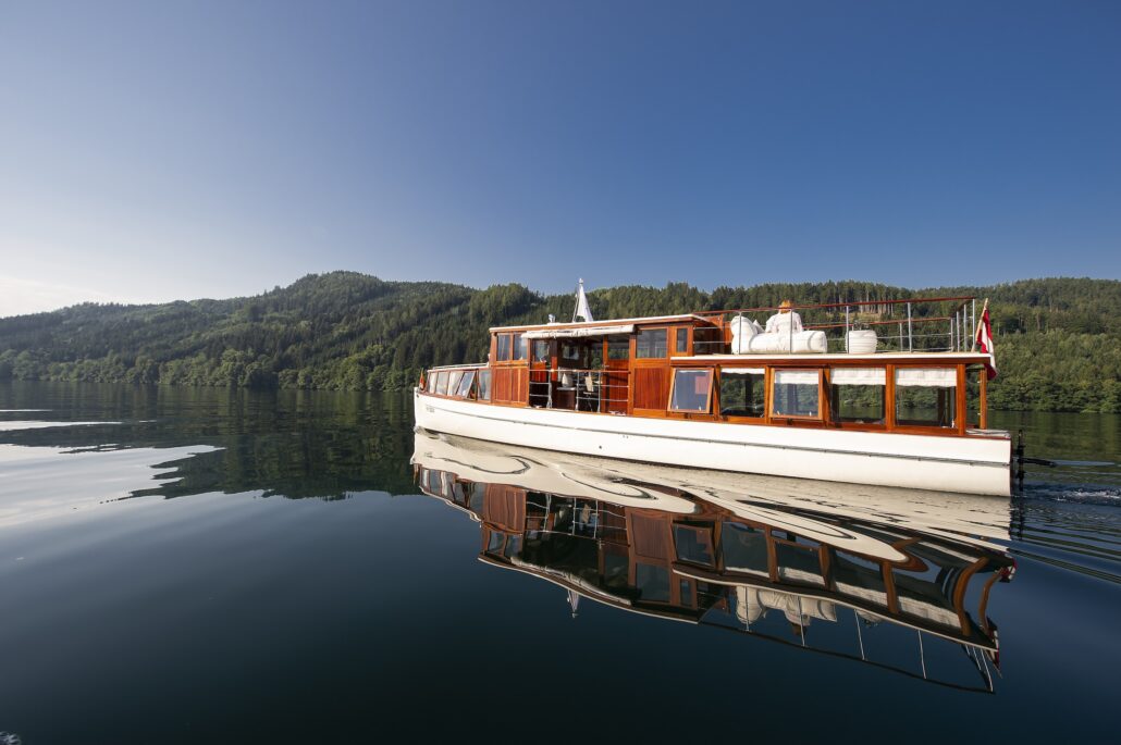 Hoteleigenes Schiff tourt am See ©KOLLERs Hotel