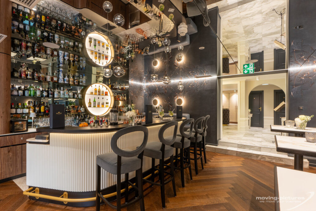 neuer barbereich c moving pictures kollers hotel 1 1024x682 1