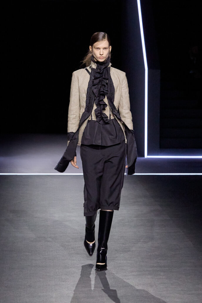 1 DIOR MODE FEMME FALL WINTER 2025 2026 LOOK 1