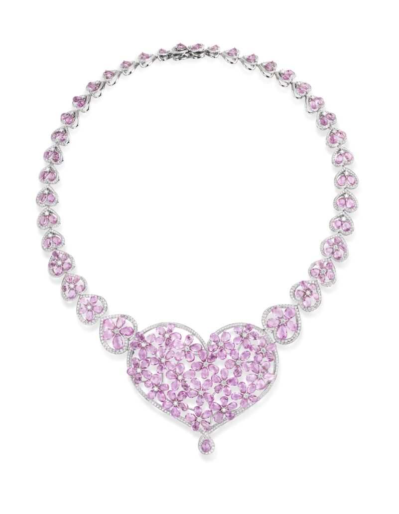 810617 1001 Red Carpet Collection