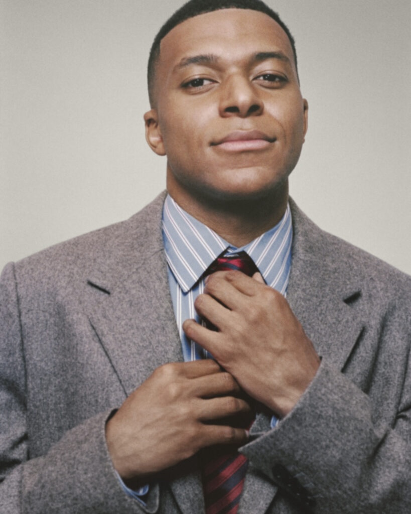 DIOR MENS SUMMER 26 TEASER KYLIAN MBAPPE TEASER CONTENT BY JESSICA MADAVO 4 1 819x1024 1