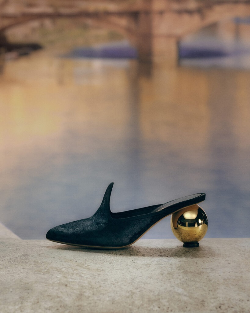 FERRAGAMO PF25 FG PF25 STILL LIFE HERO 250203 0365 V4 QC 1080 1350 300DPI 819x1024 1