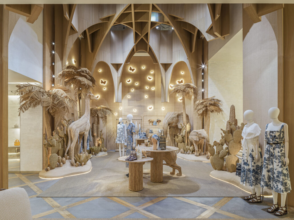 FR 127 CHAMPS ELYSEES © KRISTEN PELOU 2