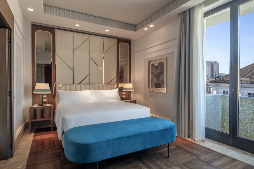 Hilton Turin Centre Presidential Suite bedroom 1024x683 1