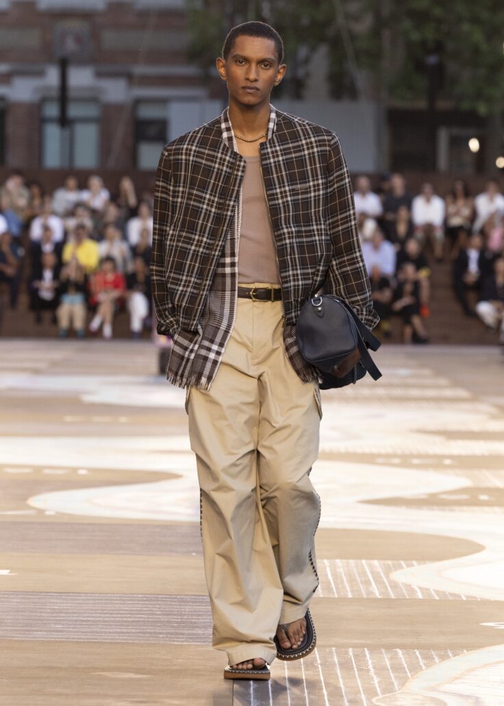 LOUIS VUITTON MENrsquoS SPRING SUMMER 2026 SHOW LOOK 25