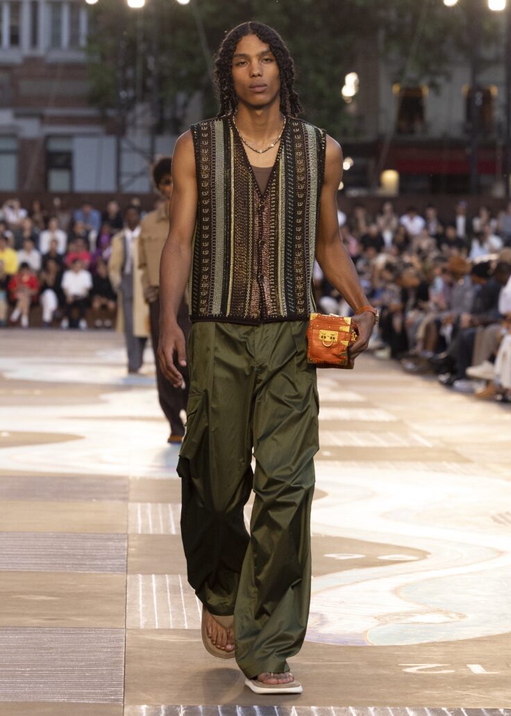 LOUIS VUITTON MENrsquoS SPRING SUMMER 2026 SHOW LOOK 36
