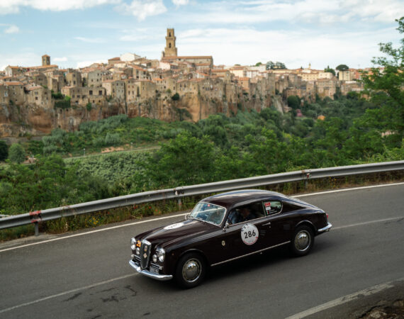 Mille Miglia 2024 Pitigliano