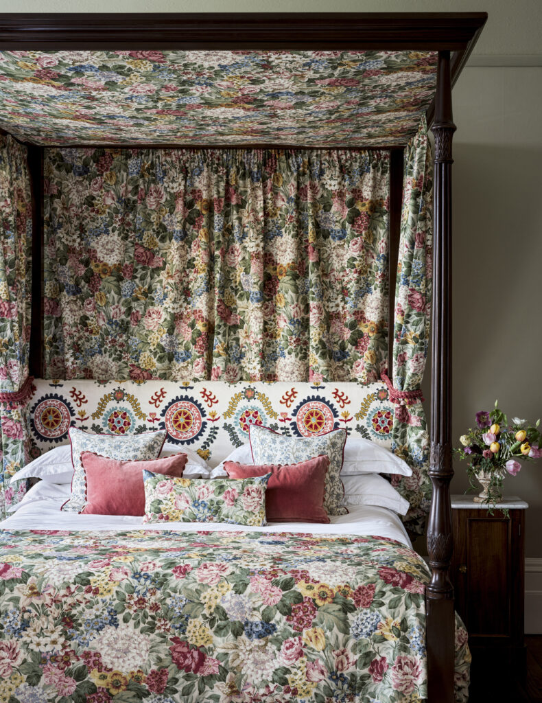 Sanderson Highgrove HydrangeaRose 227329 790x1024 1