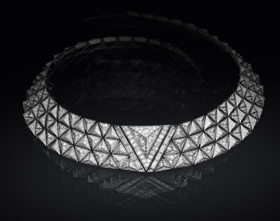 Three Row Necklace Pure V collection Louis Vuitton High Jewelry 1