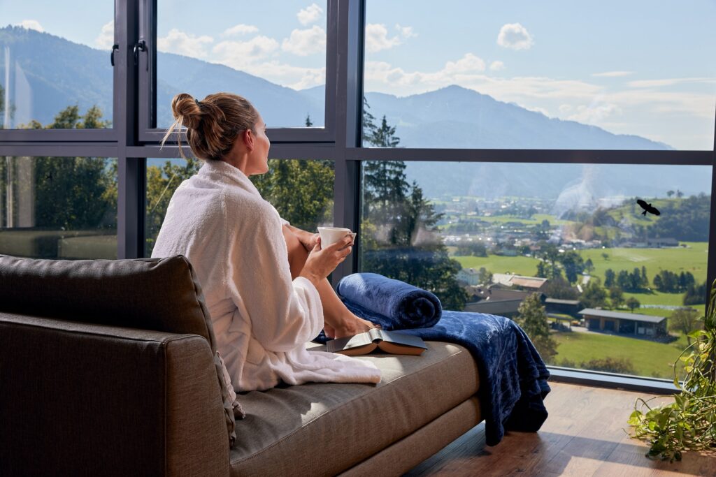 traumhafter ausblick vom ruheraum c michael huber hotel panorama royal 1024x683 1