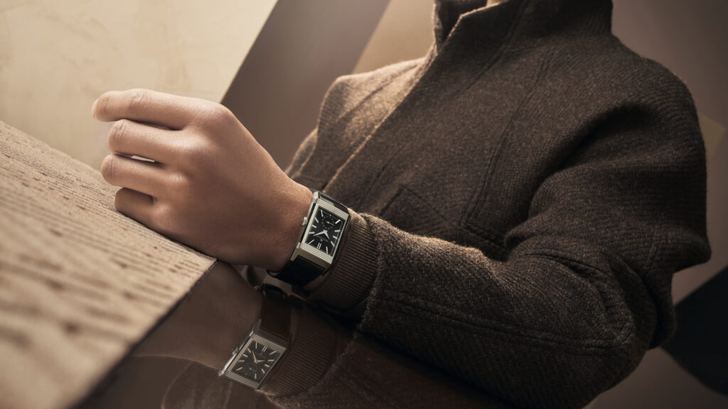 2025 q398847j reverso duoface ss wristshot2 16x9 adobergb 1024x576 1