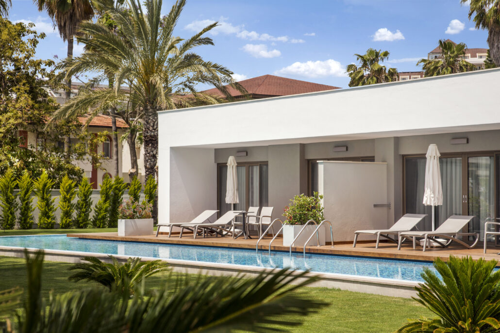 Acanthus Cennet Barut Collection Swim Up Pools 5